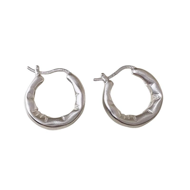 Japanese and Korean niche design irregular concave and convex beating pattern simple personality temperament versatile circle earrings earrings women