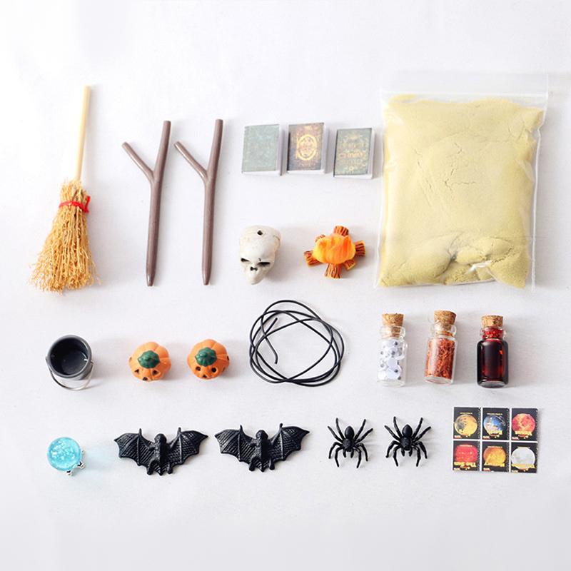 1Set 1:12 Puppenhaus Miniatur Halloween Horror Dekor Spielzeug Fledermaus Schädel Kopf Besen Spinne Kürbis Kopf Zauberbuch Ornament Diy Spielzeug