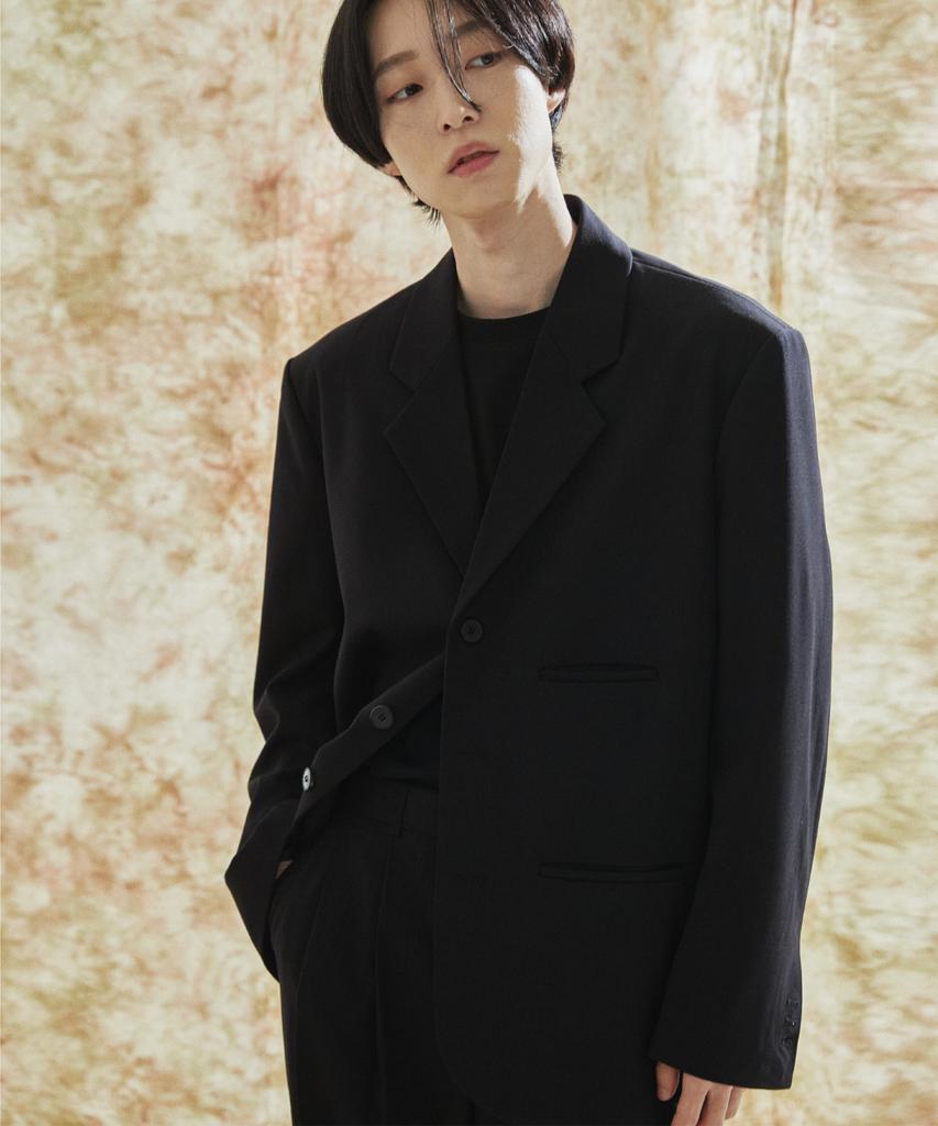 Concent12 Bold Wool Blazer Black