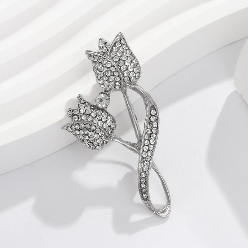 New Alloy Brooch High-end Sense Niche Women Spot High-end Pin Coat Suit High-end Versatile Corsage