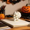 Halloween Totenkopf Schmuckstück, Außerirdischer Totenkopf Form Figur aus Kunstharz, Realistische Knochen Detail Skulptur Tischdeko Party Dekoration