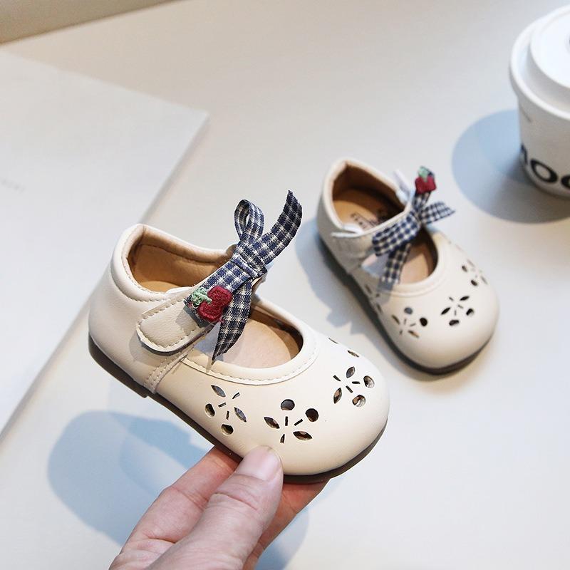 

New Model Toddler Shoes - Hollowed-out Retro Single Shoes 16