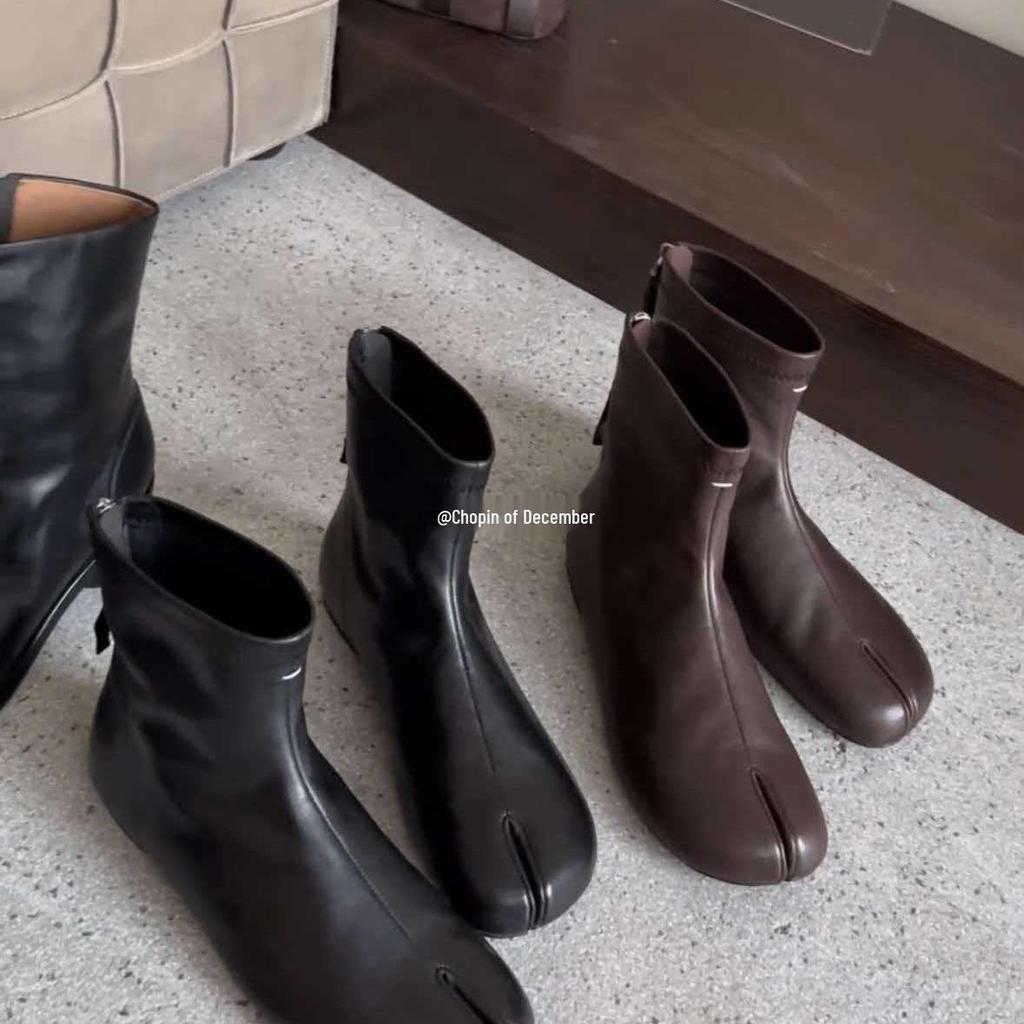 Versatile Women's Low Heel Split Toe Short Boots with Back Zipper.