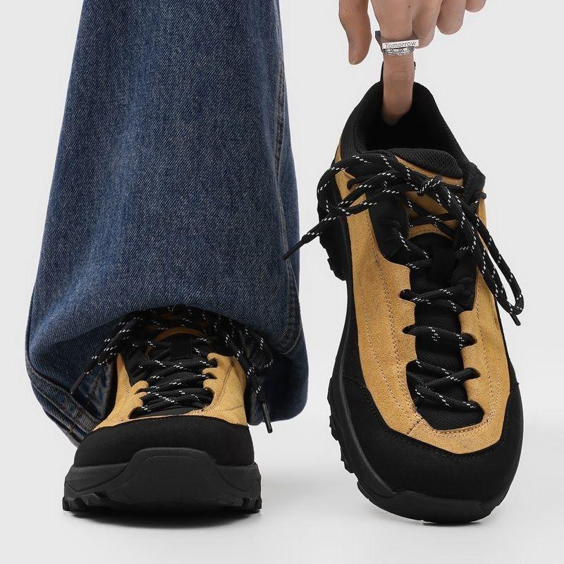 Classic Brand Comfortable Anti Slip Outdoor Hiking Shoe Couples Thick Soled Mountain Climbing Shoe Wearable Trekking Sneakers