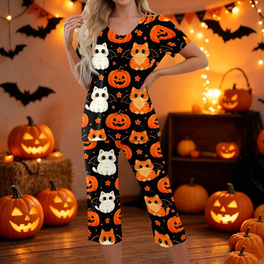 Women's Two Piece Halloween Print Lounge Set Short Sleeve Top with Crew Neck and Capri Pants Casual Pajama Set Soft Fabric