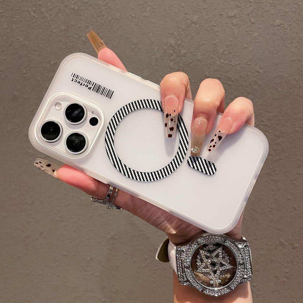 The IPhone16promax Crystal Color Skin-like Magnetic Case Is Suitable for The High-end Feel of The IPhone 15 Phone Case