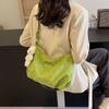 2025 autumn new models, popular this year, large bags, Mori series, versatile commuting sense, velvet, large capacity, lightweight, tote bag tide