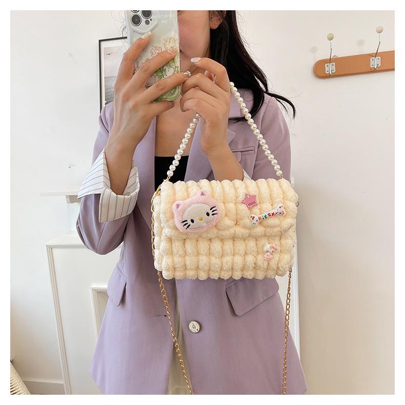 Capybara Hand-Knitted DIY Crossbody Bag Kit - Perfect Gift for Girlfriend