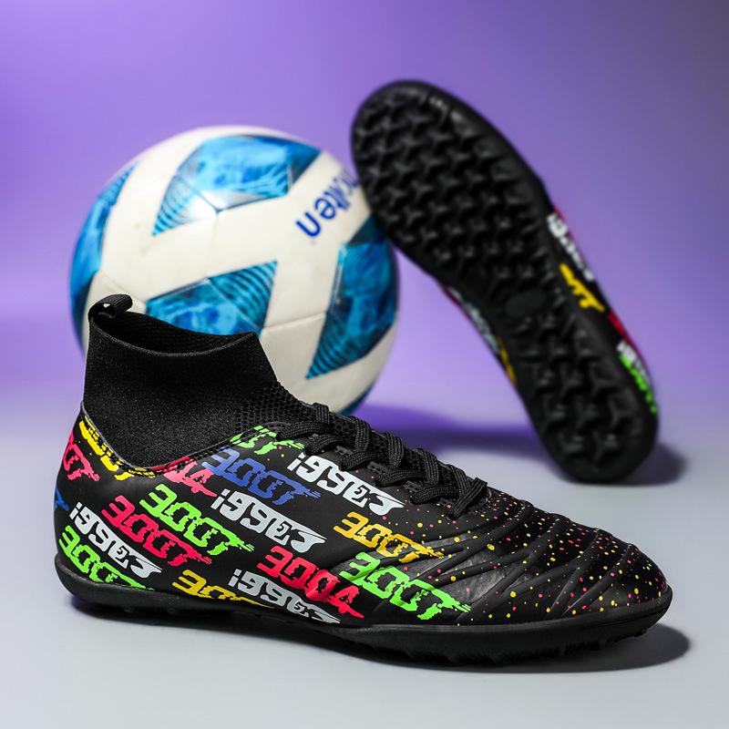 Large Size Football Shoes Teen Boys and Girls Students Grass Spikes Broken Nails Breathable Game Training Shoes