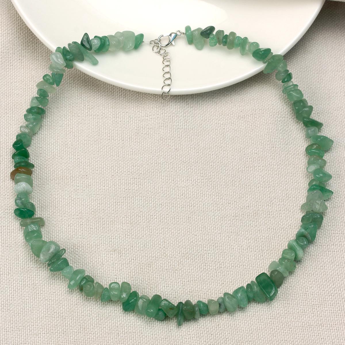 

Handmade Retro Ethnic Geometric Choker: Colorful Crystal Necklace with Crushed Stone for Women No Size