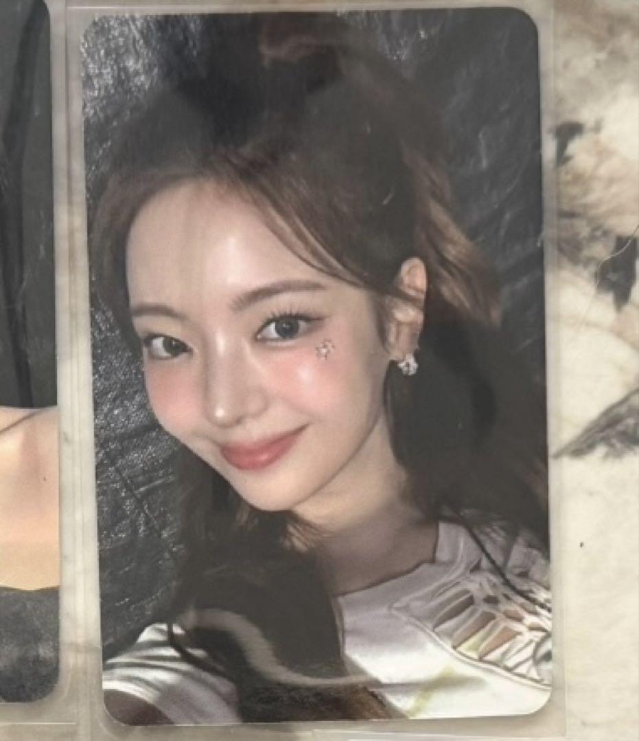 

[USED] itzy rear GOLD starriver Yongtong limited KBS trading card