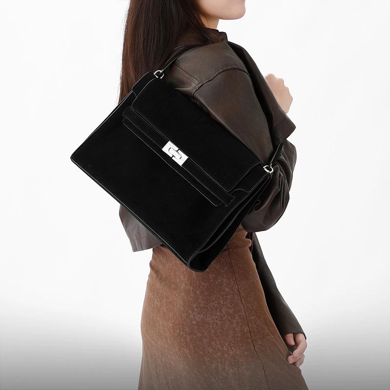 

2025 New Deer Leather Cowhide Flap Lock Buckle Shoulder Bag Fashion Kelly Underarm Bag Crossbody Bag Genuine Leather Women s Bag Deerskin Black Silver Buc