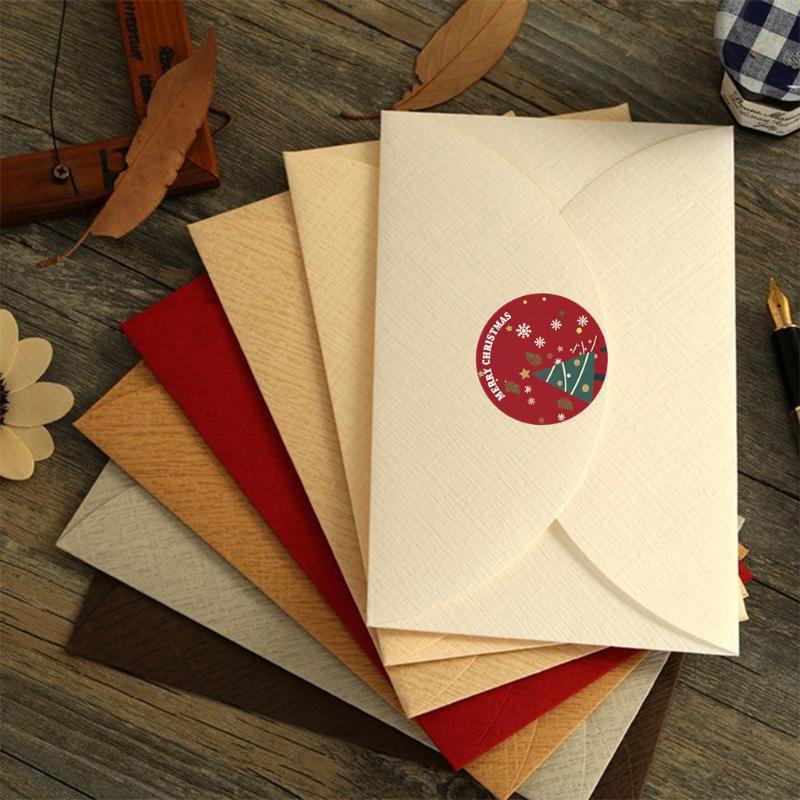 Roll of 500Pcs Classic Red Christmas Sticker Christmas Cards Gift Box Decorations Sealing Adhesive Label Xmas Supplies