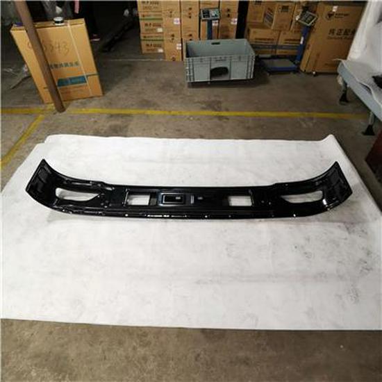 Foton Oman Front Bumper - Silver L083100000022
