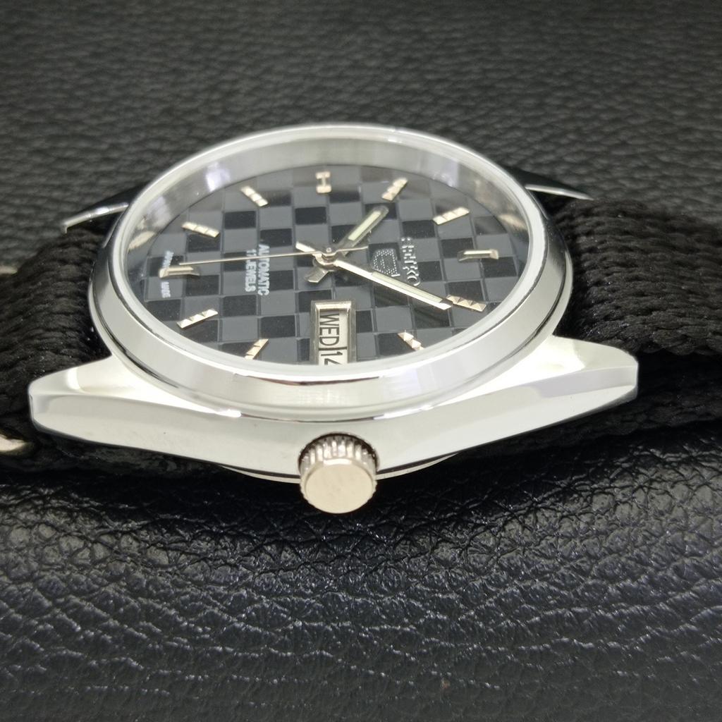 REFURBISHED AUTOMATIC SEIKO 5 MENS WATCH JAPAN MADE BLACK DIAL CUSTOM A440095-2 QV90-a440095