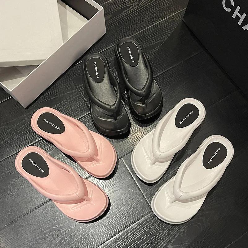 Fashion Thick Sole Wedges Flip Flops For Women Summer Clip  Platform Sandals Woman Non-slip Beach Slippers Girls Outdoor Slides