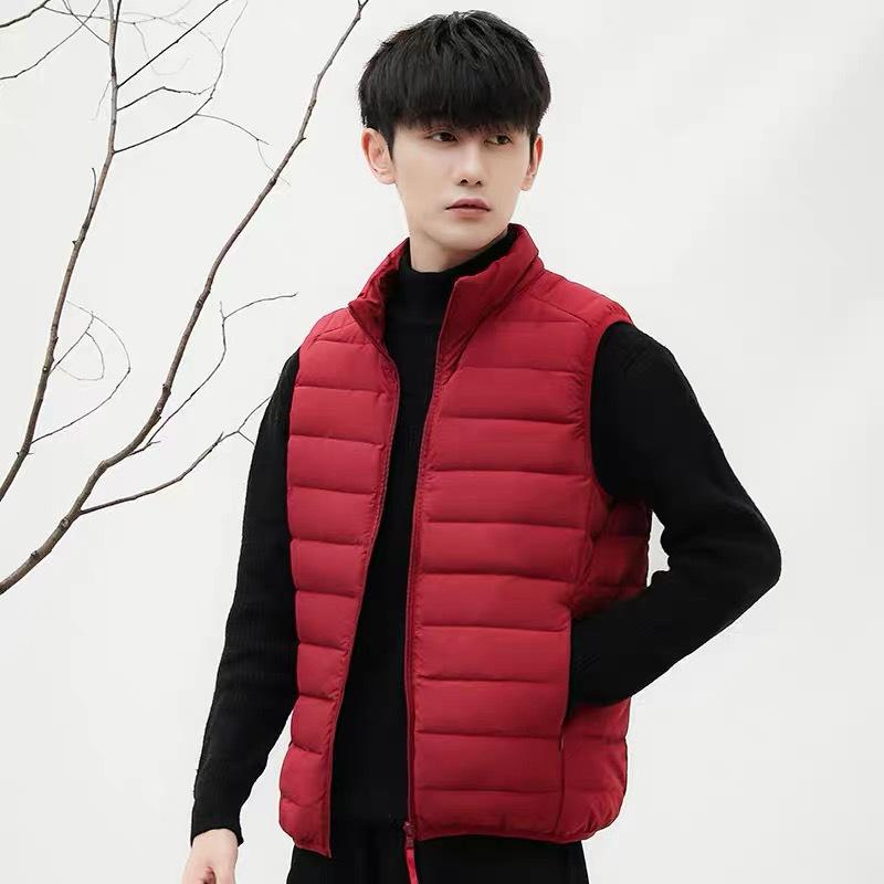 

2024 Men s Lightweight Down Vest - Casual Sleeveless, Short Stand Collar, Plus Size Autumn/Winter Outerwear 3XL червоний