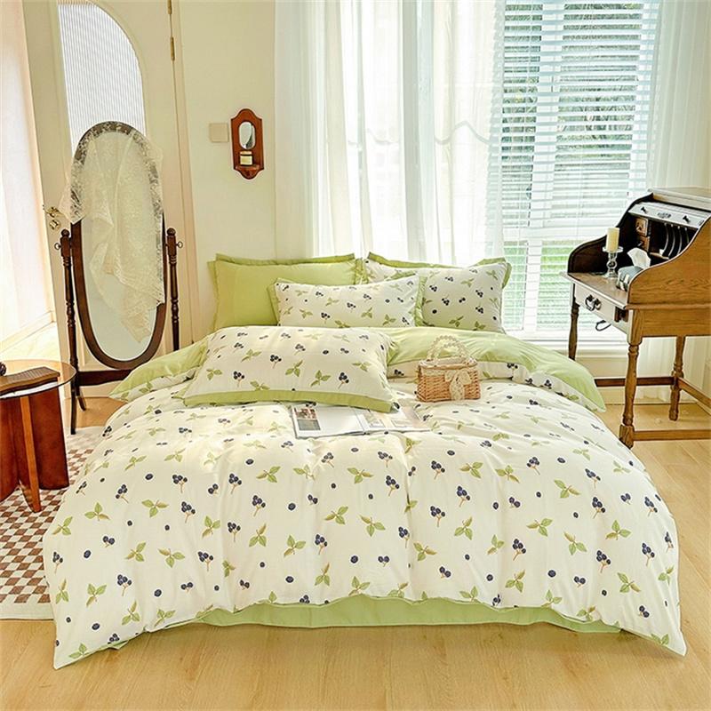 Floral Duvet Cover Queen Vintage Plaid Patchwork Bedding Set Boho Farmhouse Reversible Comforter Cover for Girls Women 4pcs Set