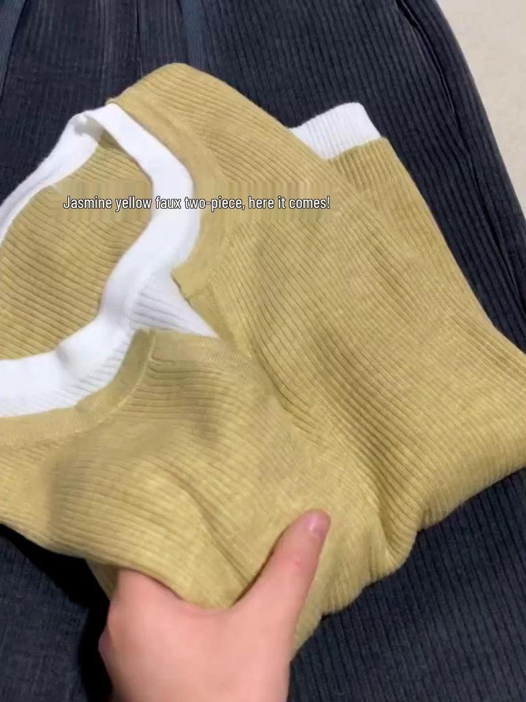 Women's Color Block V-Neck Two-Piece Sweater: Cozy Autumn/Winter Long-Sleeve Knitted Top