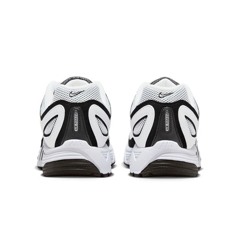 Nike Men's Air Pegasus 2005 Casual Shoes