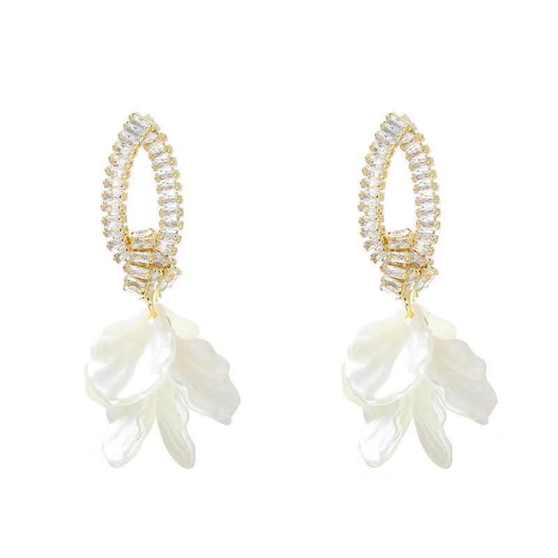 Korean Version Exaggerated Unique Personality High Sense Light Luxury Flower Large Earrings Women'S Fashion Foreign Style Versatile Earrings Earrings