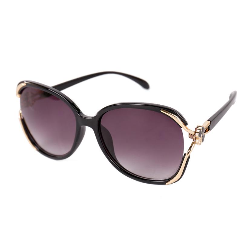 

Женские поляризационные солнцезащитные очки None