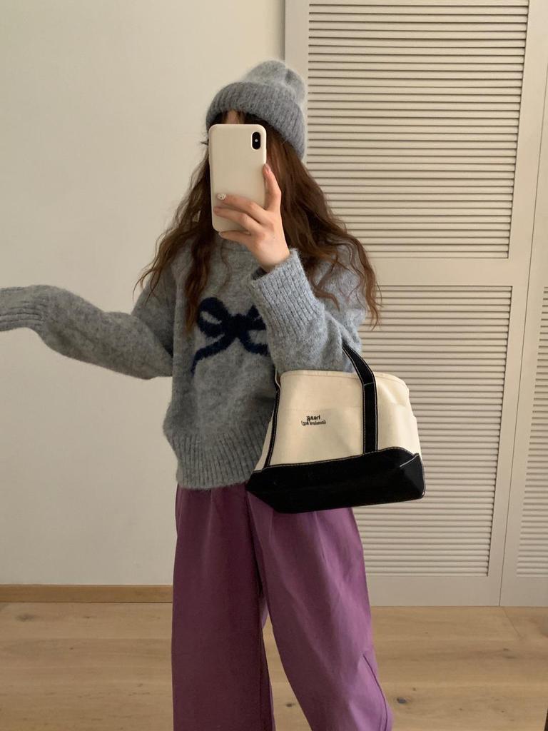 Winter Women's High-End Bow Knot Sweater - Loose Fit Round Neck Long Sleeve Knitwear