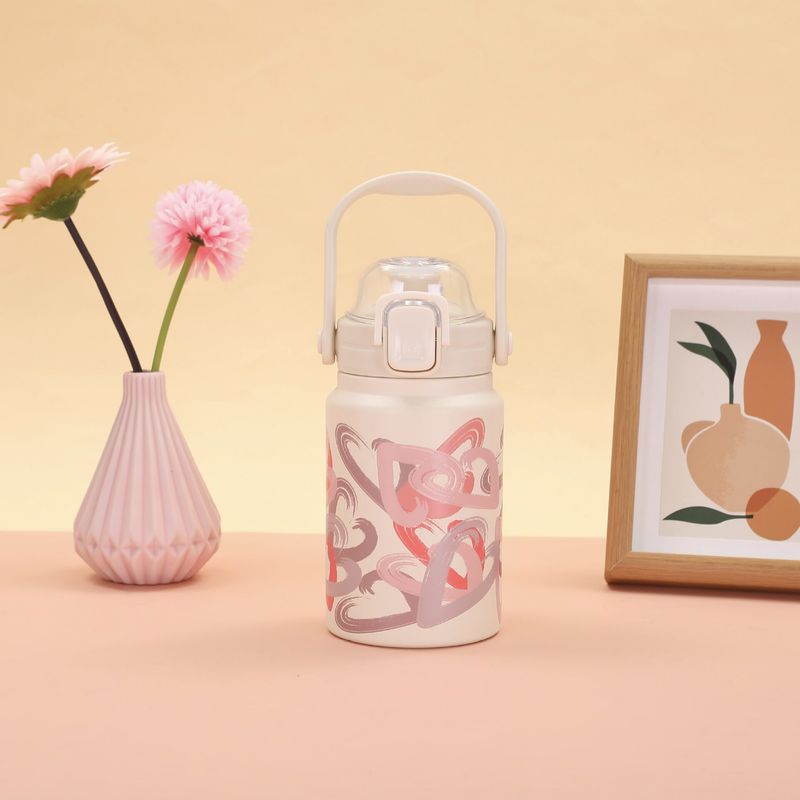 

2026 New Model 316 Stainless Steel Handle Large Capacity Thermos Cup Dual-Use Portable Children s Water Bottle Pop-Up Cup 750ml Heart Shaped Doodle