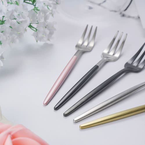 Easytoti 5-Piece Set of 13.5cm Cake and Dessert Forks, Stylish and Cute Mini Forks, 18/8 Stainless Steel, Brushed, Dishwasher Safe, Silver/Black...