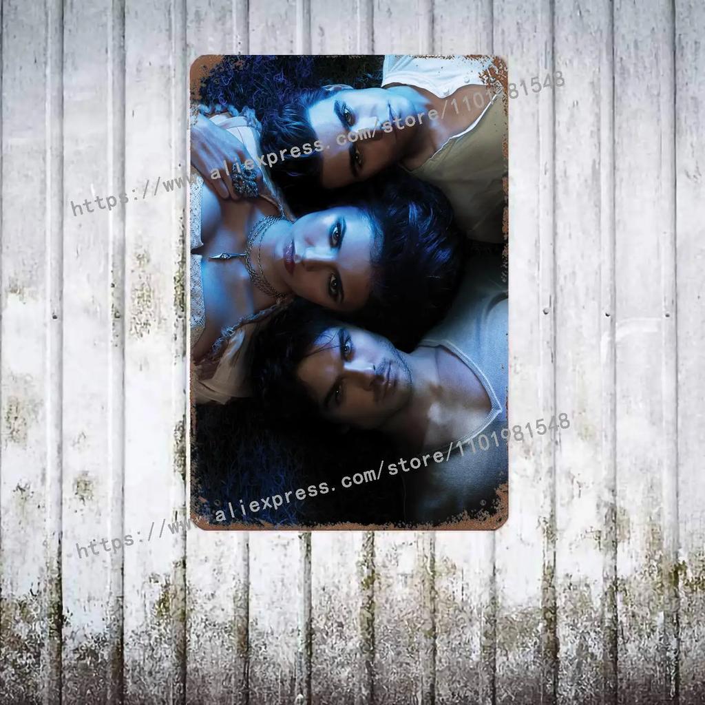 The Vampire Diaries Poster Decorativo in Metallo Segno di Latta Vintage Segno Metallico Placca Decorativa per Pub Bar Man Cave Club Decorazione Murale