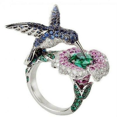 Neuer Kolibri Blumenring: Kreatives europäisch-amerikanisches Design mit mikro-eingefasstem Zirkon