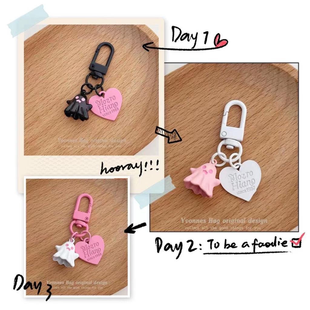 Sweet Little Ghost Heart Pendant Keychain - Pink & Black Round Buckle