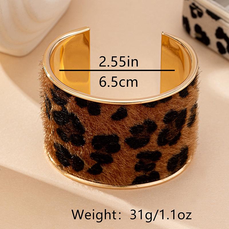 Trendy Leopard Print Leather Bracelets: Vintage Style with Open Design