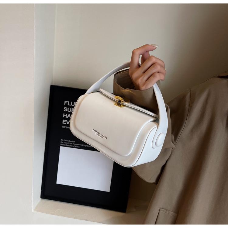 Trend fashion high-end small square bag women's new autumn and winter shoulder messenger bag texture messenger bag