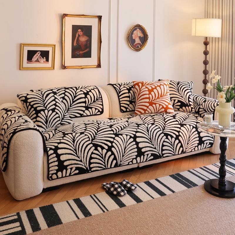 

Retro French plush sofa cushion new light luxury high-end seat cushion autumn and winter thickened sofa cover cover cloth 70*70cm