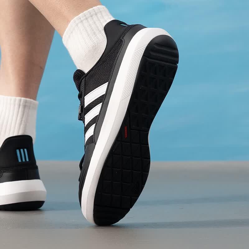 Adidas Men's Lightweight Fashion Casual Sports Shoes
