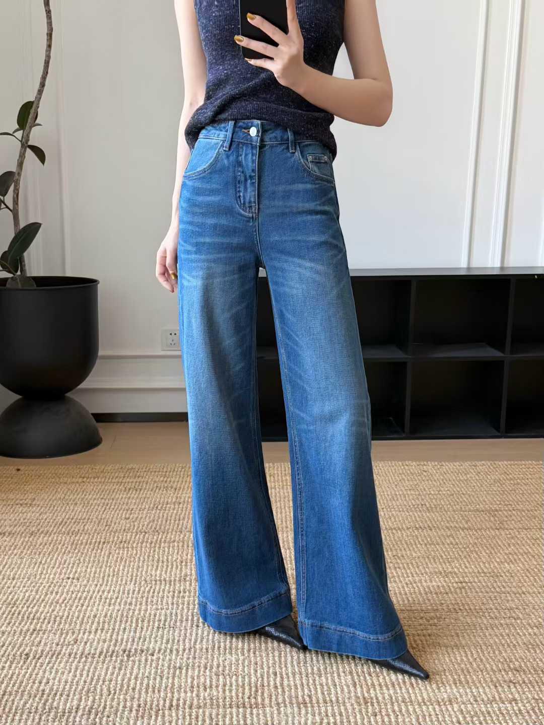 High-Waisted Indigo Rhinestone Bell Bottom Jeans for Women Size 27