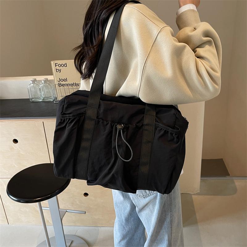 Lightweight Large Capacity Travel Bag Women's Shoulder Bag Solid Color Crossbody Bag
