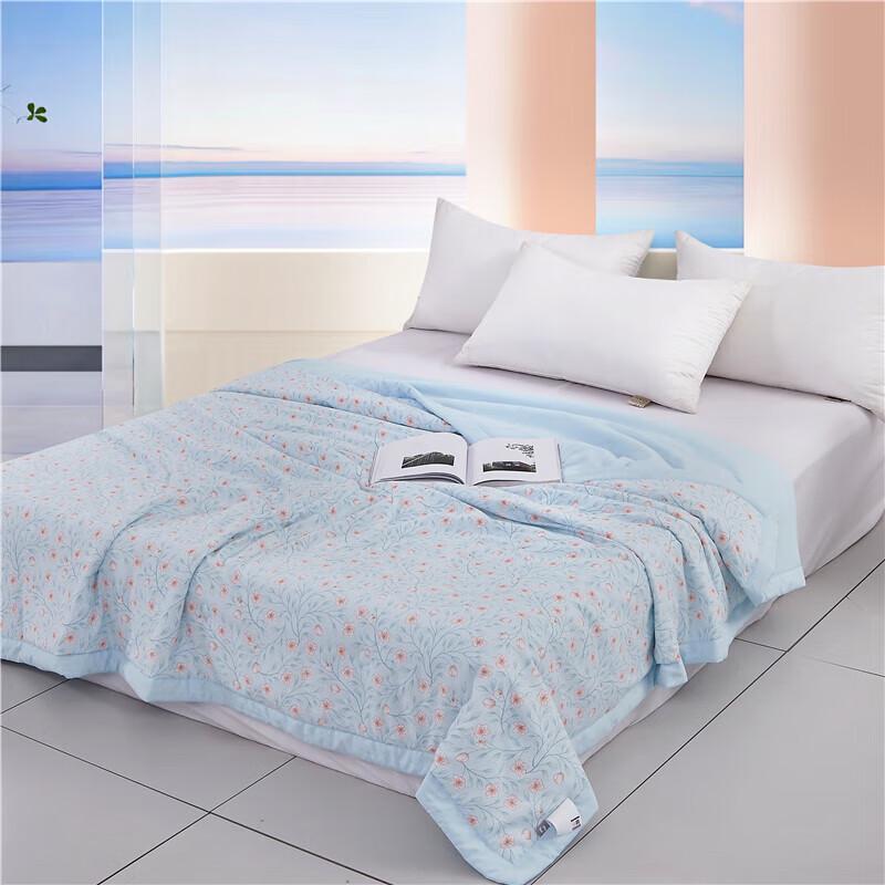 

Violet Home Floral Scent Washed Cotton Quilt