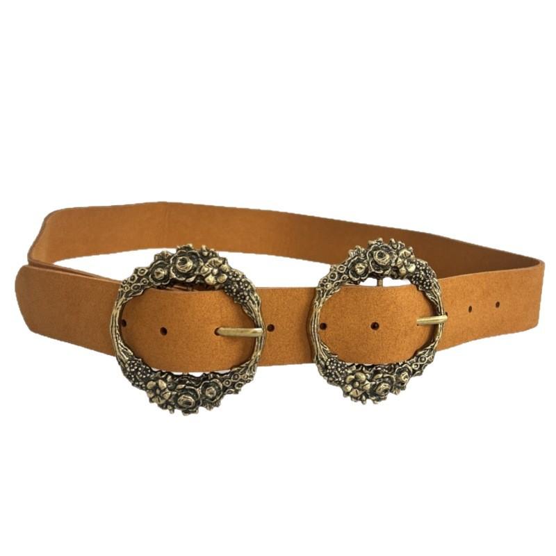 The Double-buckle Microfiber Belt Is Sturdy and Wear-resistant. The Double Buckle Belt Is Versatile and Popular On The Street