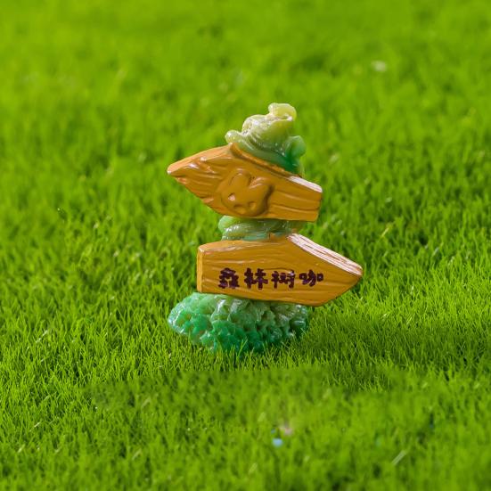 Micro Landscape Ornament Forest Theme Miniature Desktop Decoration Resin Figurines for Bookshelf And Flower Pot