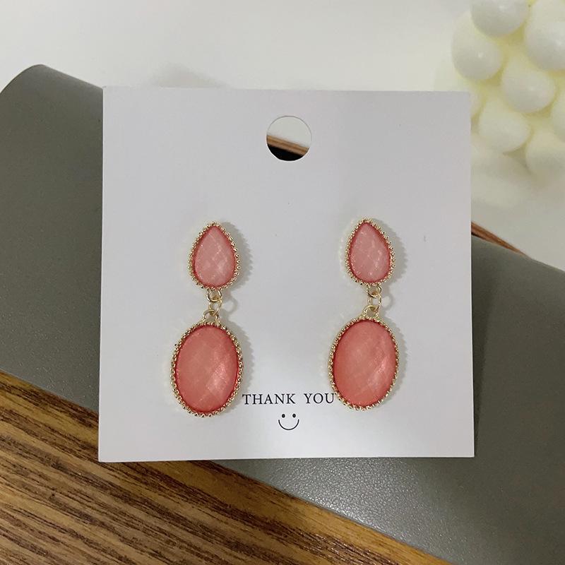 

Korean S925 Silver Geometric Non-Pierced Stud Earrings for Women - Versatile, Stylish, Niche Design B598