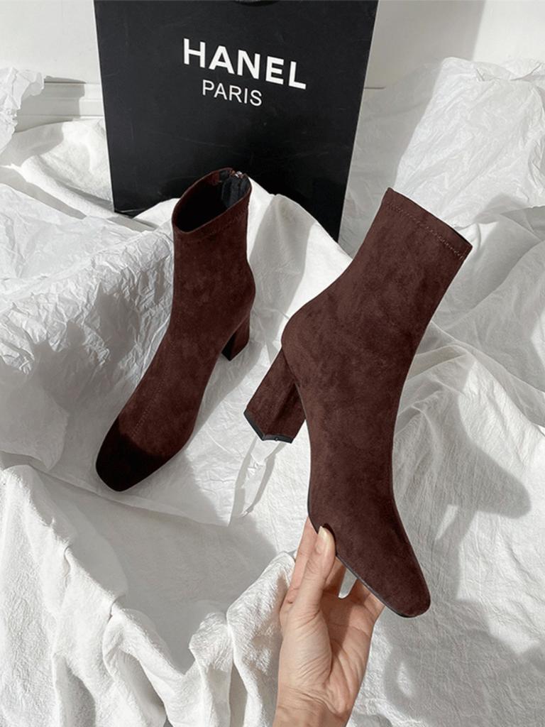Hnědé krátké boty dámské vysoké podpatky podzim a zima nové semišové zadní zip francouzské malé kotníkové boty silný podpatek elastické čtvercová špička tenké boty