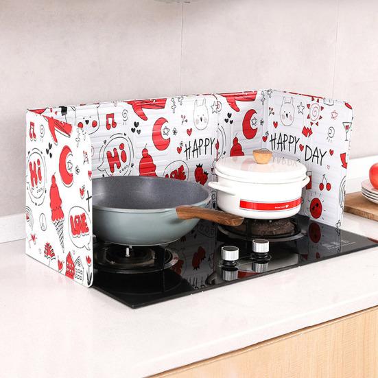 2Pcs 3-Sided Foldable Splatter Guard Aluminum Foil Grease Screen for Stovetop Frying Pan Protects Countertop from Oil Splashes Kitchen Cooking