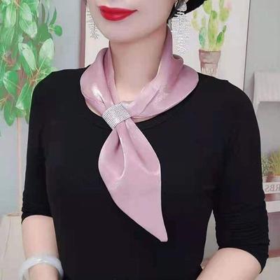 Accessori – Sciarpe e foulard