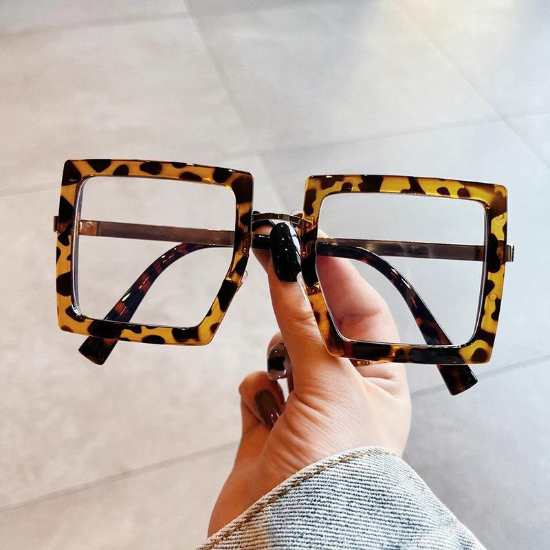 Anti Blue Light New Popular Leopard Square Eyeglasses Frames Retro Ladies Clear Lens Computer Optical Magnifier Reading Glasses