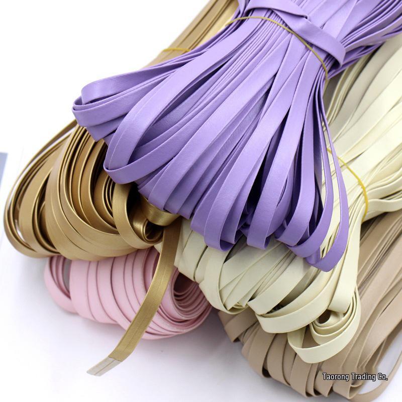 1 cm breiter PU-Leder-Paspelbesatz - 10 mm flaches Band für DIY-Schmuck, Kleidung, Gepäck und Bastelarbeiten