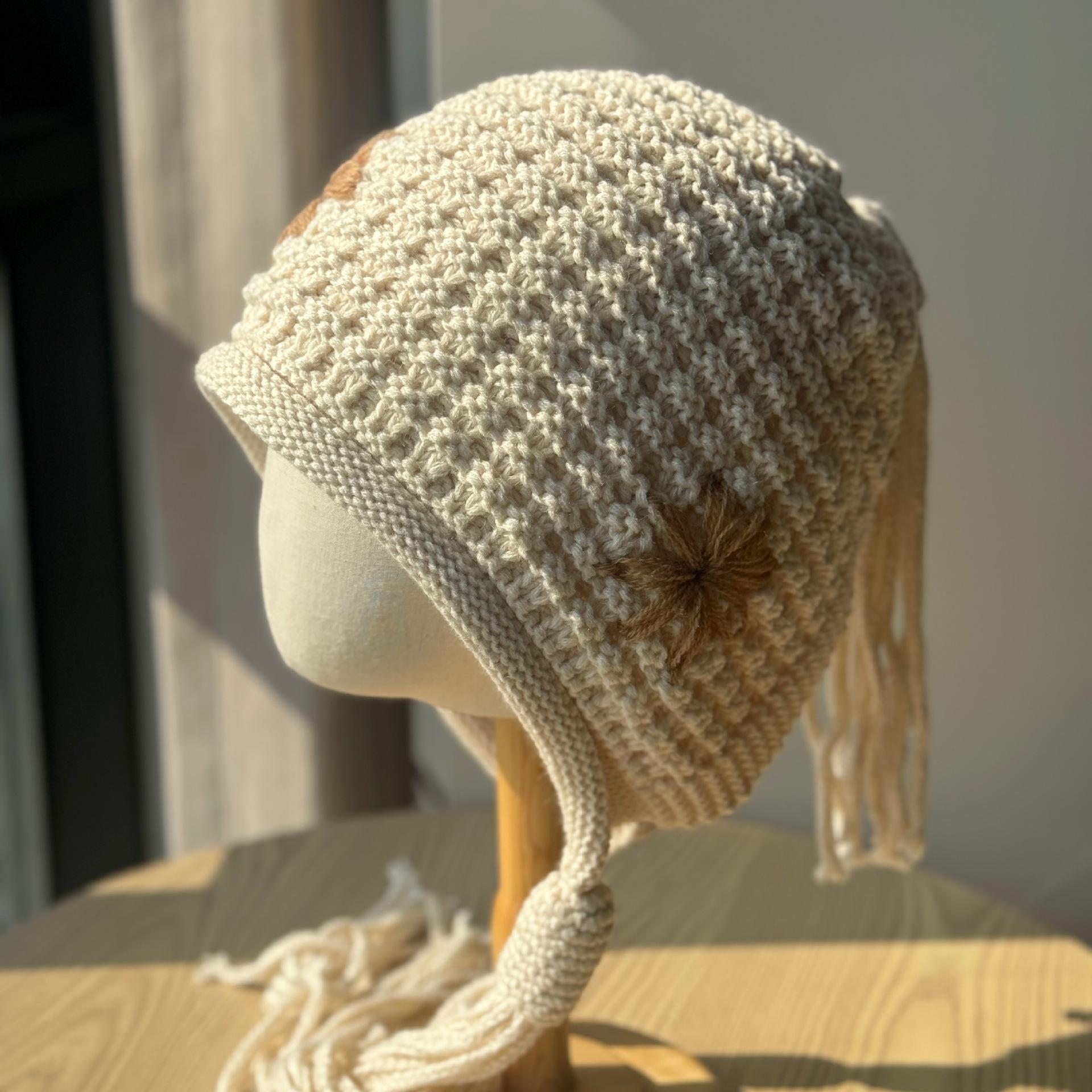 

New handmade hat for women, autumn and winter warm and cold-proof knitted hat with large head circumference, tassels and braided design Adult54-60Average Size бежевый