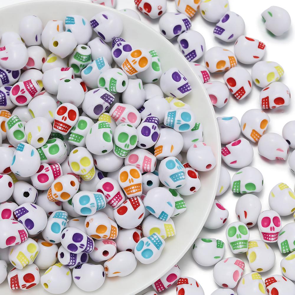 100 Stück bunte Totenkopf-Form Perlen Acryl Abstandshalter lose Perlen für Halloween Ohrringe Armband Halskette DIY Schmuckherstellung Zubehör