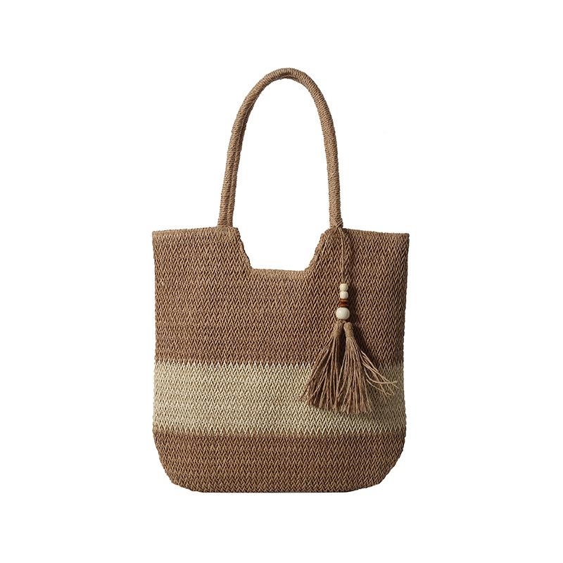 

Fashion soft girl tassel contrasting color woven large-capacity women s armpit bag 24 spring new personalized shoulder handbag хаки